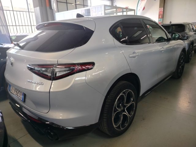 ALFA ROMEO Stelvio — foto 10 di 31