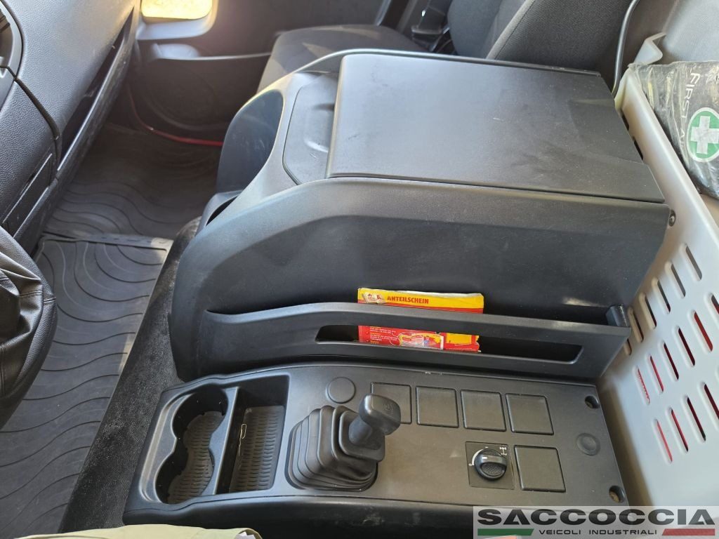 IVECO EUROCARGO 140E28 FP E6 FURGONE 5,30 + SPONDA - 16