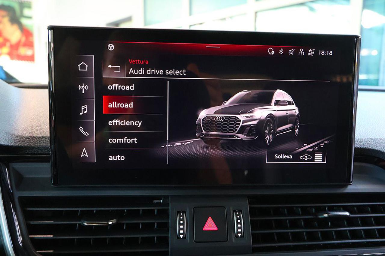 AUDI Q5 40 TDI Quattro S-Tronic Identity Black - 27