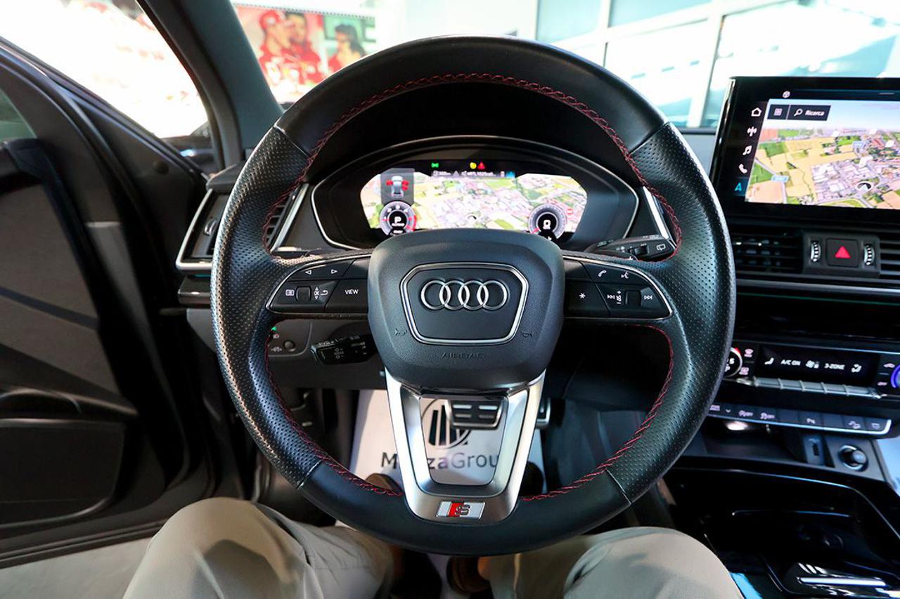 AUDI Q5 40 TDI Quattro S-Tronic Identity Black - 21