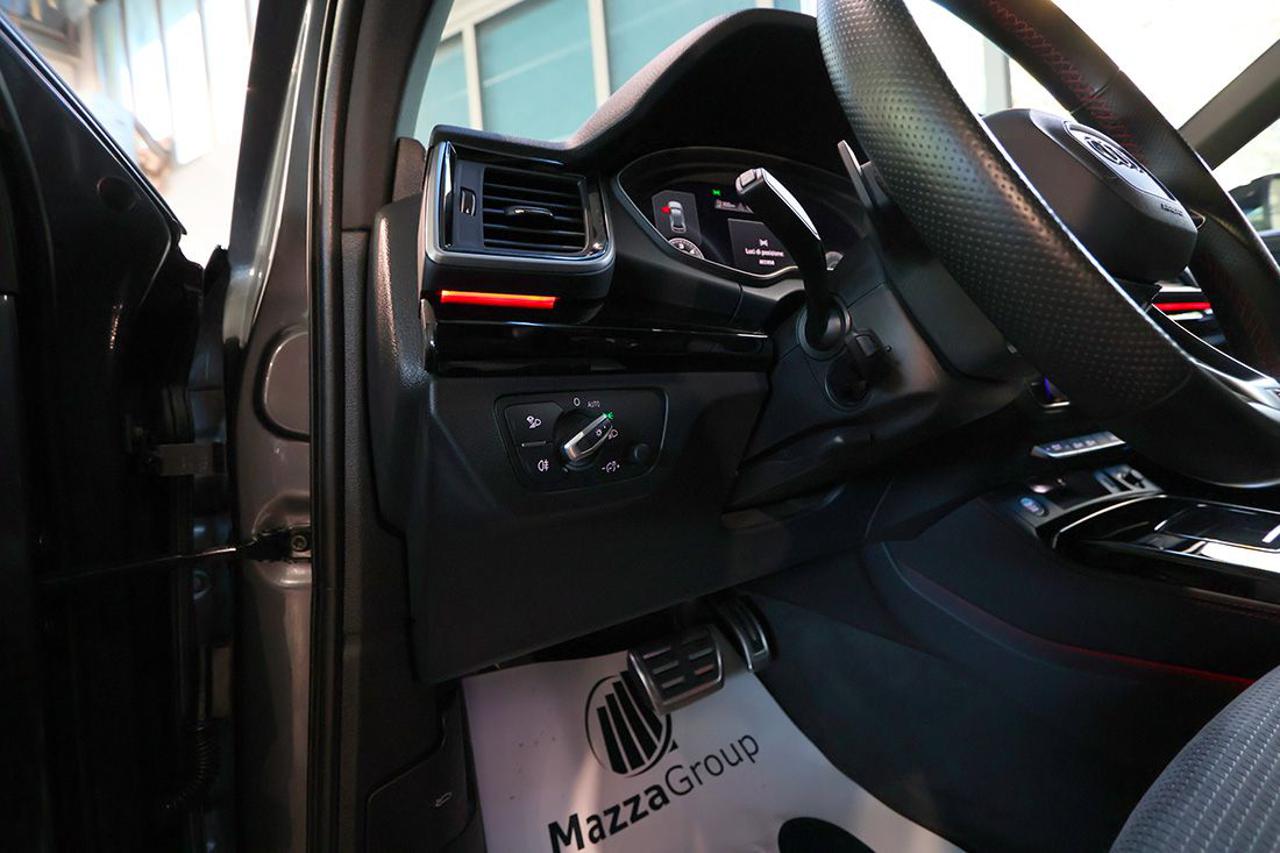 AUDI Q5 40 TDI Quattro S-Tronic Identity Black - 44