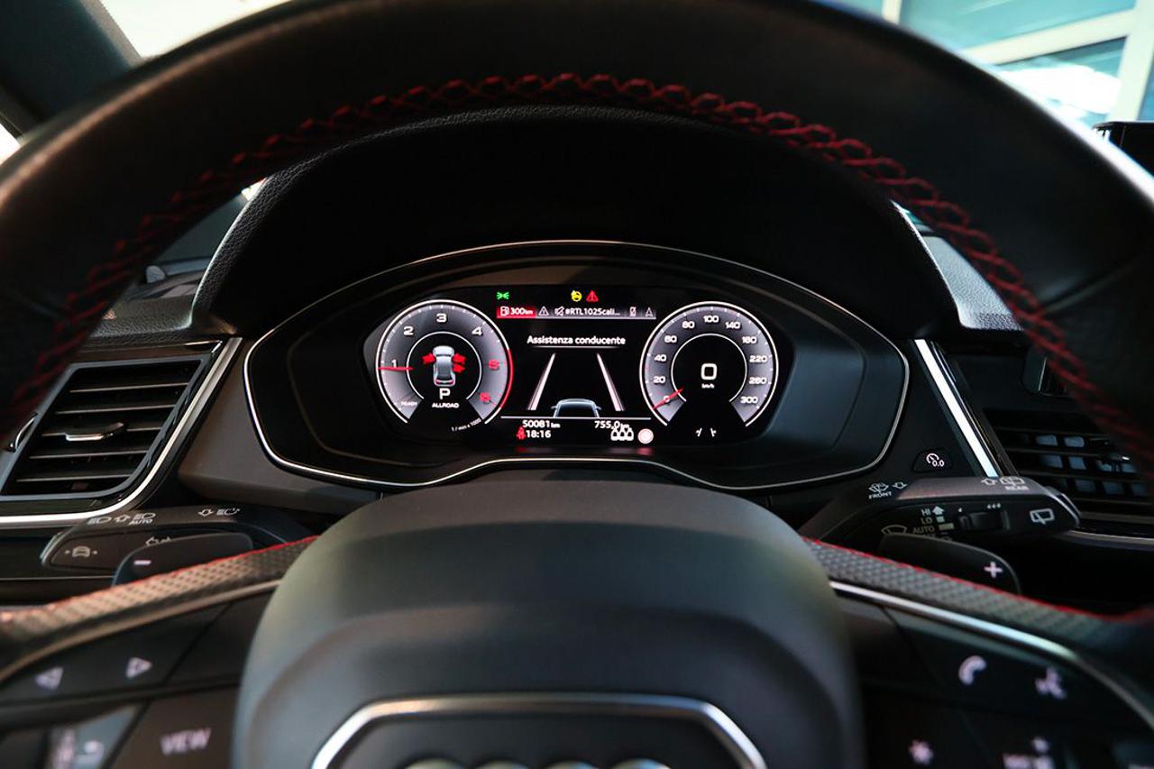 AUDI Q5 40 TDI Quattro S-Tronic Identity Black - 35