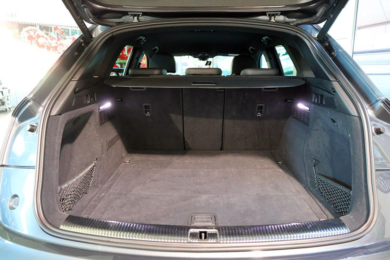 AUDI Q5 40 TDI Quattro S-Tronic Identity Black - 12