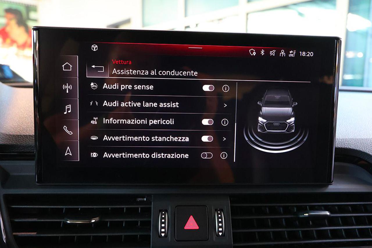 AUDI Q5 40 TDI Quattro S-Tronic Identity Black - 32