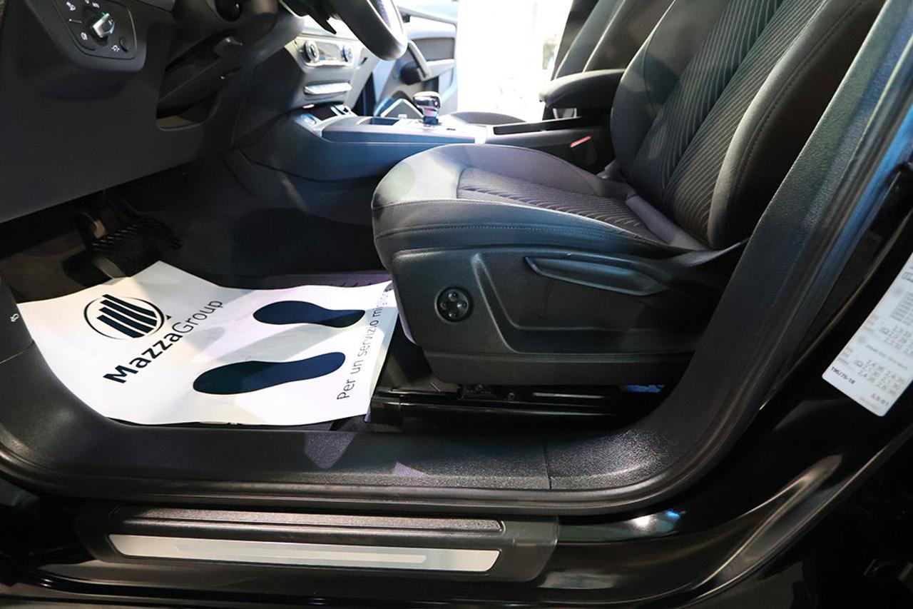 AUDI Q5 40 TDI Quattro S-Tronic Business - 39