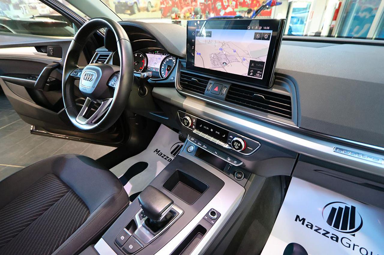 AUDI Q5 40 TDI Quattro S-Tronic Business - 33