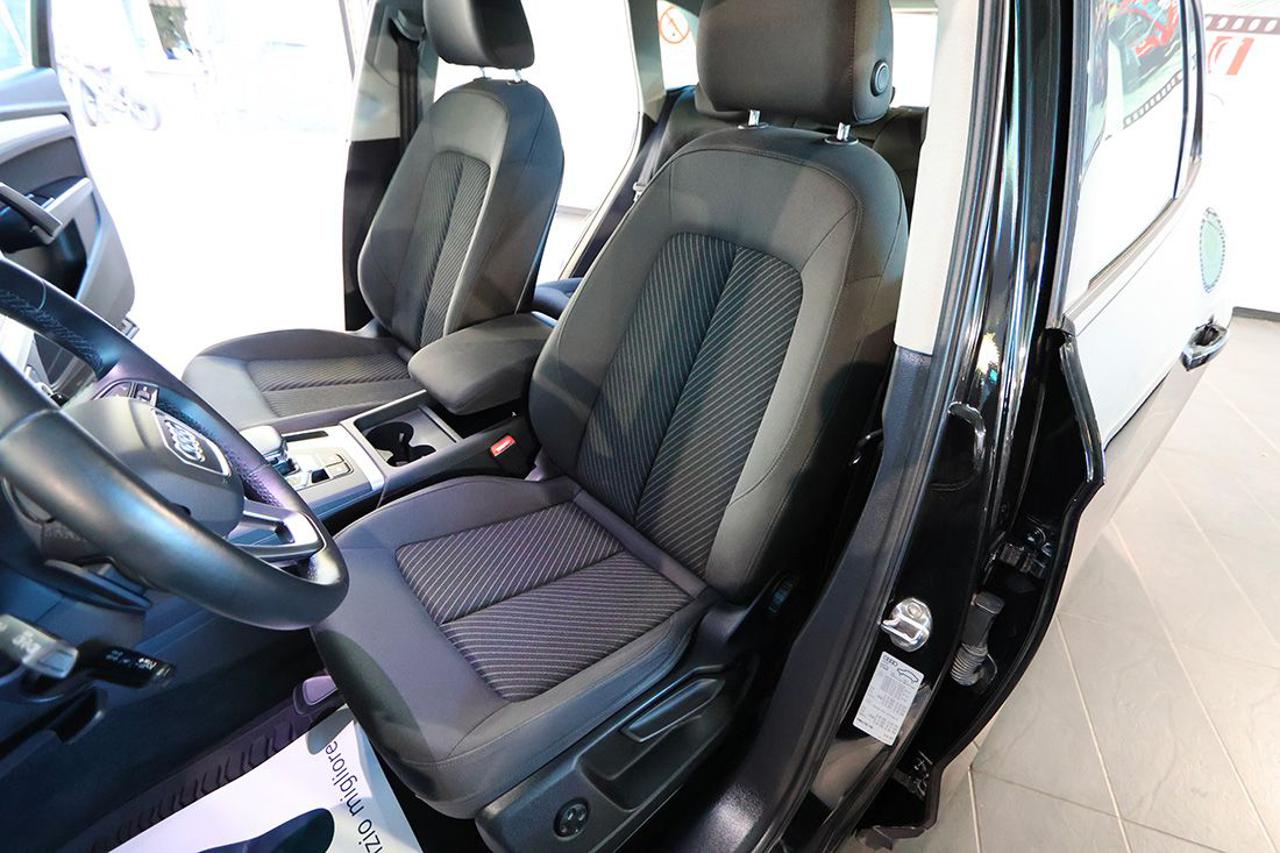 AUDI Q5 40 TDI Quattro S-Tronic Business - 18