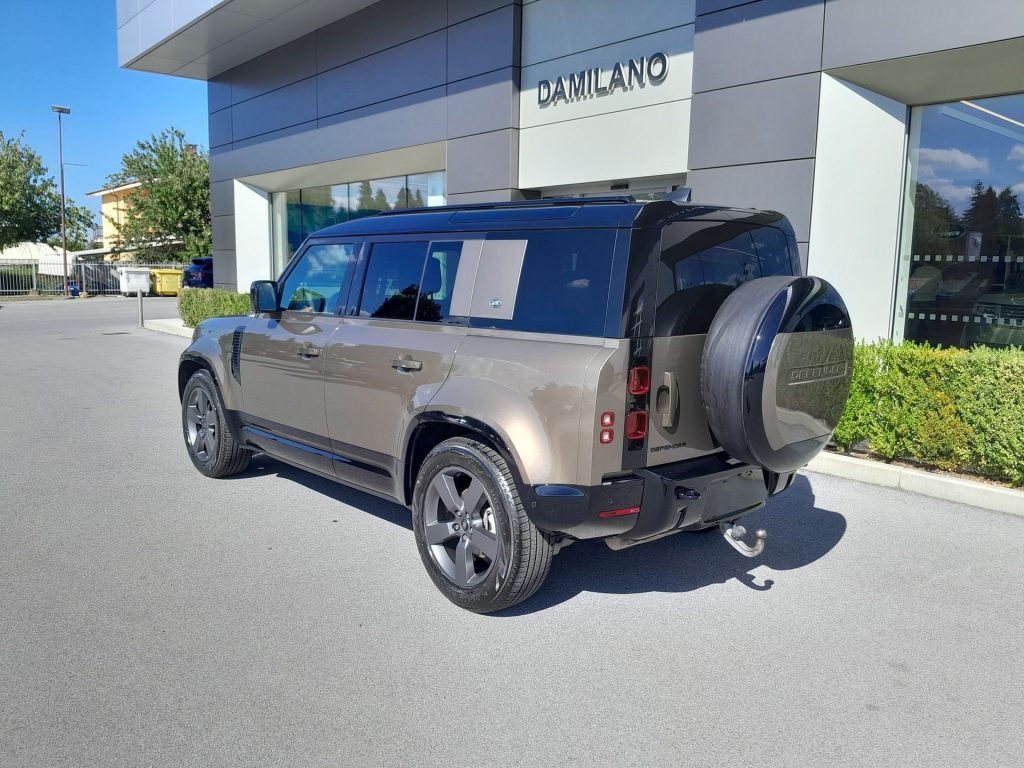 LAND ROVER Defender 3.0D I6 200 110 X-Dynamic SE AWD auto. IVA ESPOSTA - 6