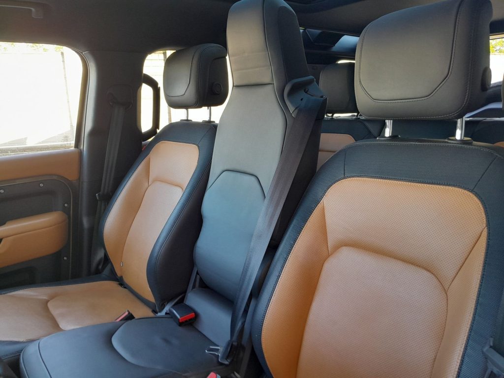 LAND ROVER Defender 3.0D I6 200 110 X-Dynamic SE AWD auto. IVA ESPOSTA - 20