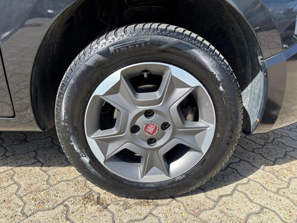 FIAT Qubo 1.3 MJT 80 CV Trekking GANCIO TRAINO - 7