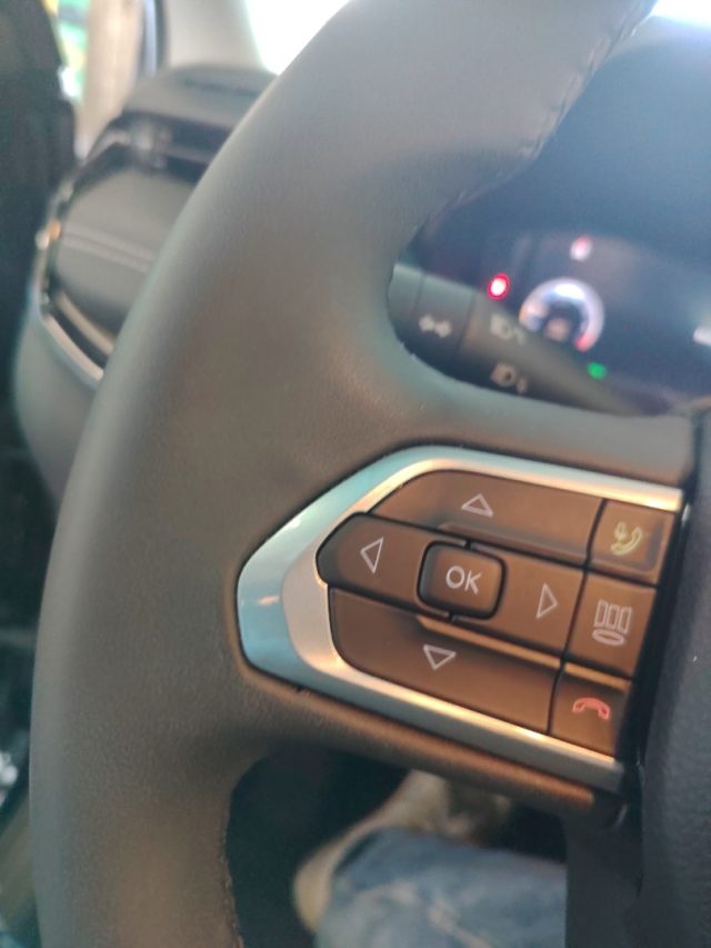 JEEP Compass — foto 20 di 23