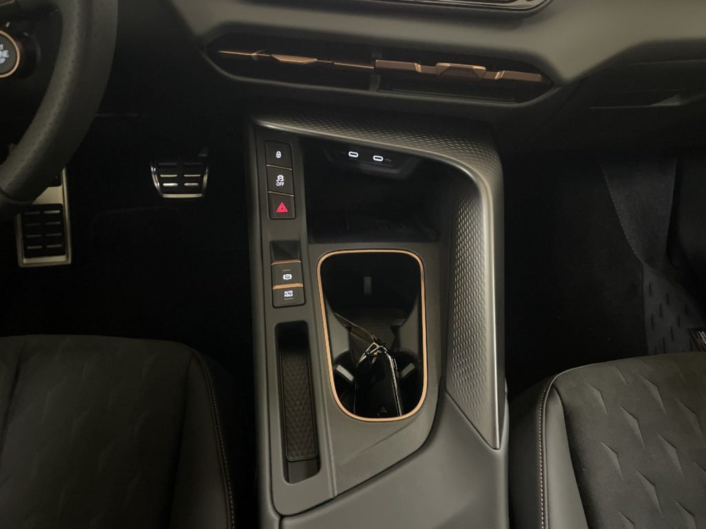CUPRA Terramar 1.5 e-hybrid 204cv dsg - 11