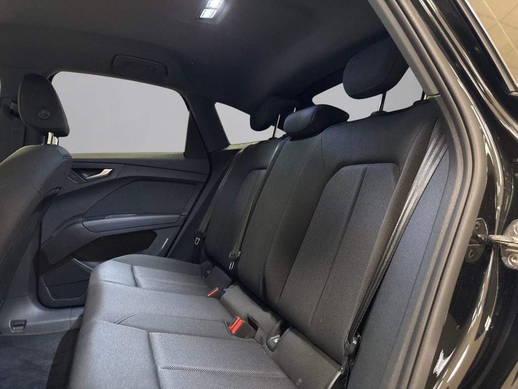 AUDI Q4 e-tron sportback e-tron 35 business advanced - 12