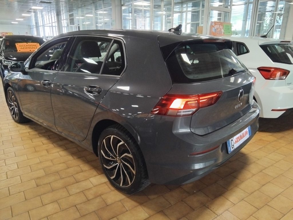VOLKSWAGEN Golf 1.0 eTSI EVO Life DSG 17 MHEV C/GRIMALDI SP. DAY - 5