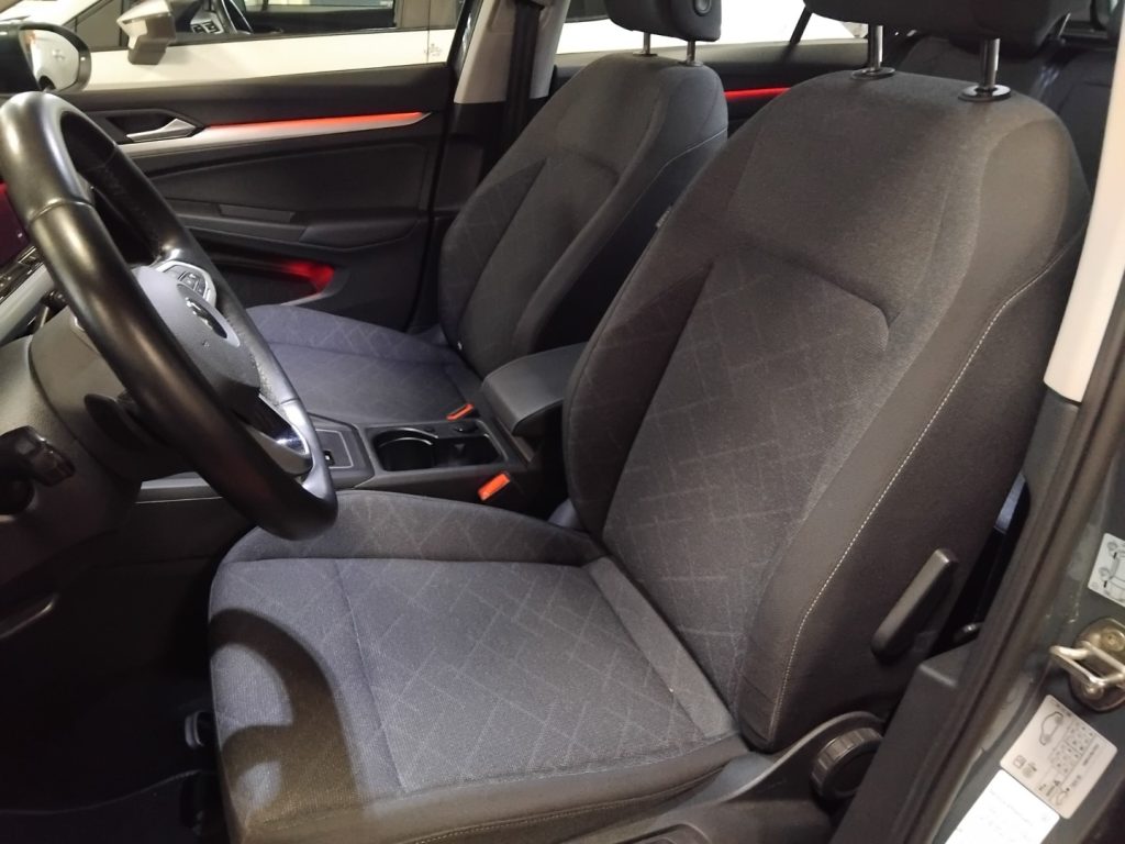 VOLKSWAGEN Golf 1.0 eTSI EVO Life DSG 17 MHEV C/GRIMALDI SP. DAY - 13