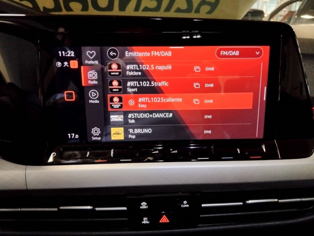 VOLKSWAGEN Golf 1.0 eTSI EVO Life DSG 17 MHEV C/GRIMALDI SP. DAY - 24