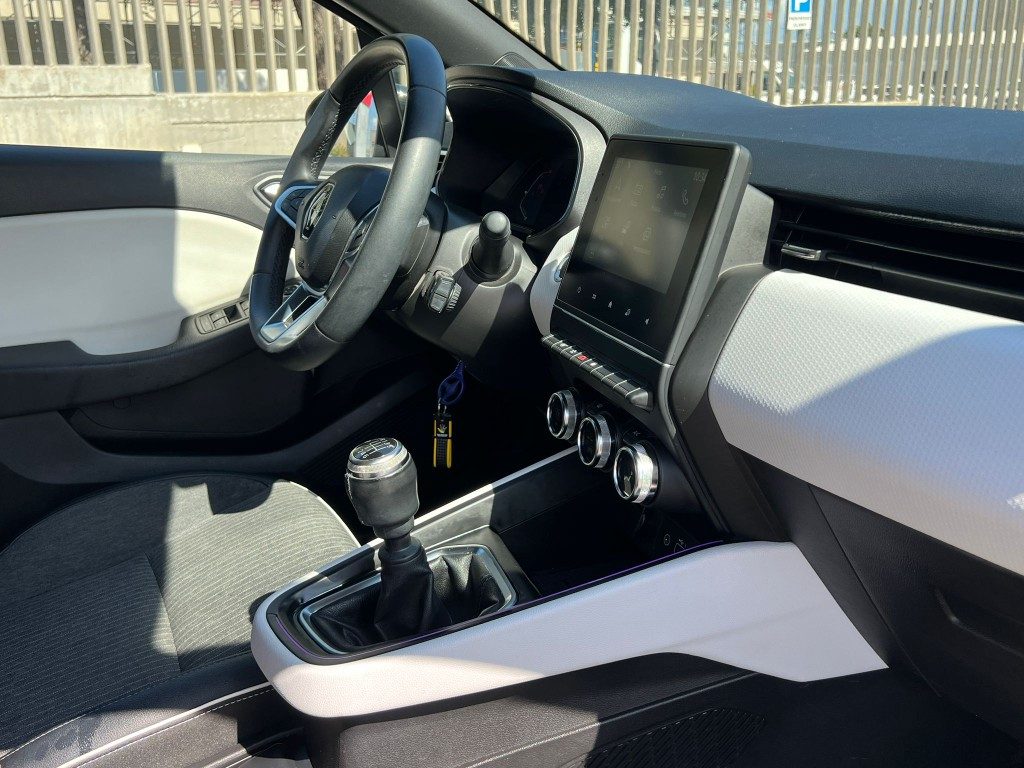 RENAULT Clio TCe 100 CV GPL 5 porte Techno - 18