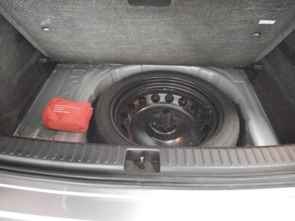 SEAT Arona 1.0 EcoTSI FR 18 LED - 6