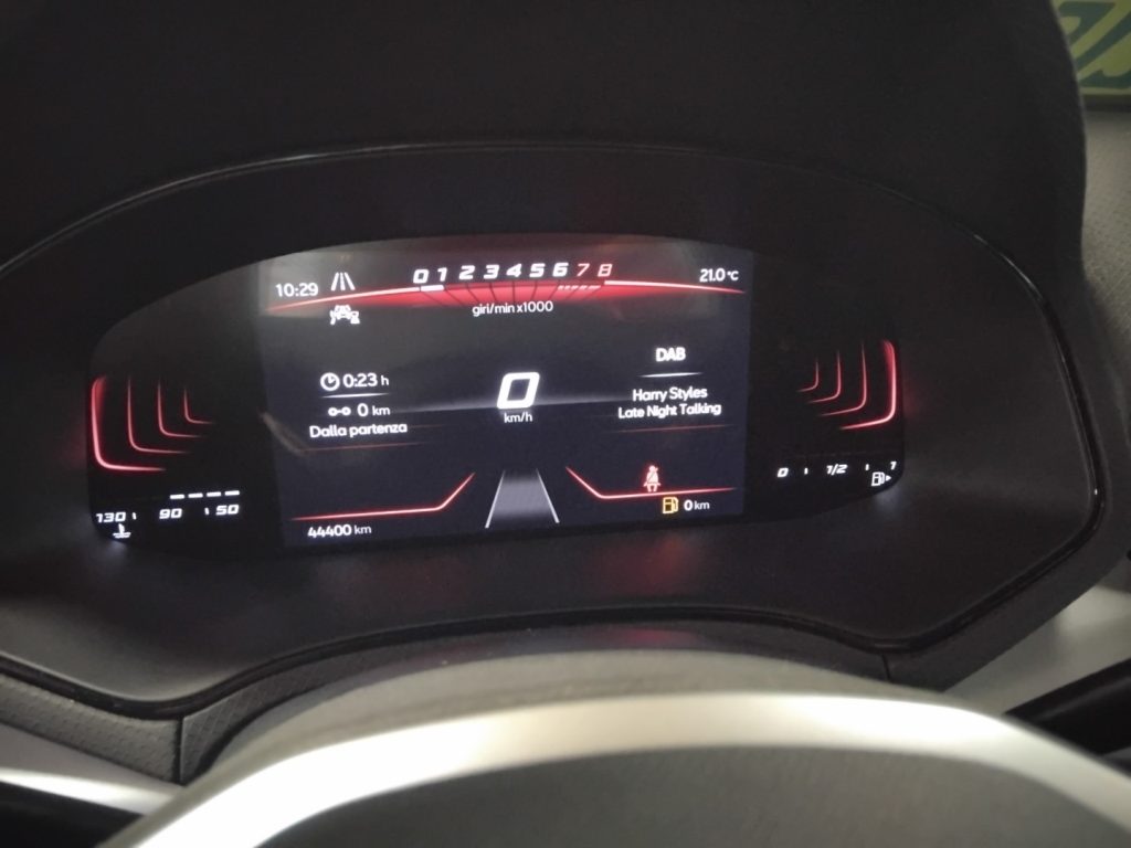 SEAT Arona 1.0 EcoTSI FR 18 LED - 17