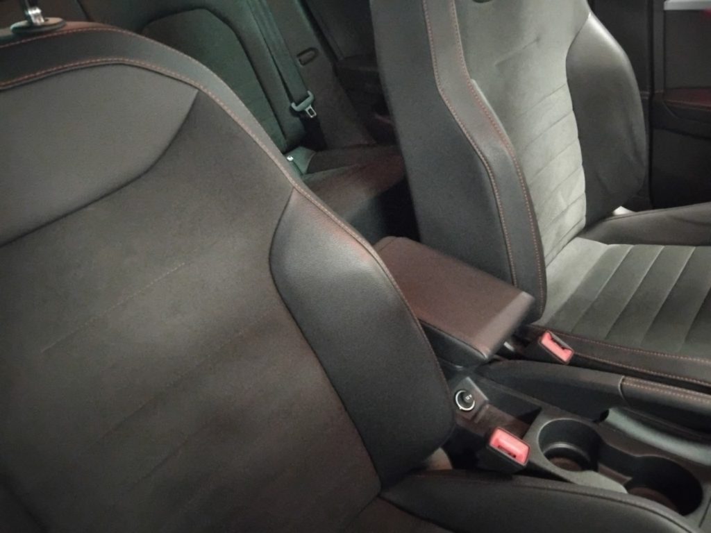 SEAT Arona 1.0 EcoTSI FR 18 LED - 26