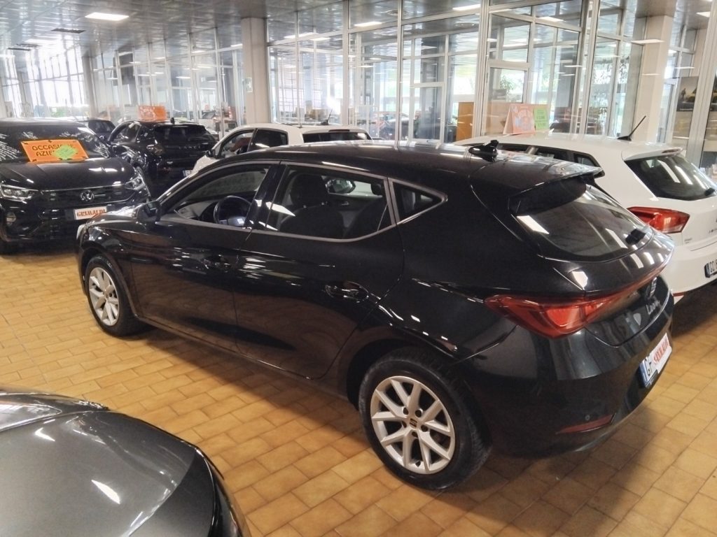 SEAT Leon 2.0 TDI Style FULL LED C/GRIMALDI SPECIAL DAY - 4