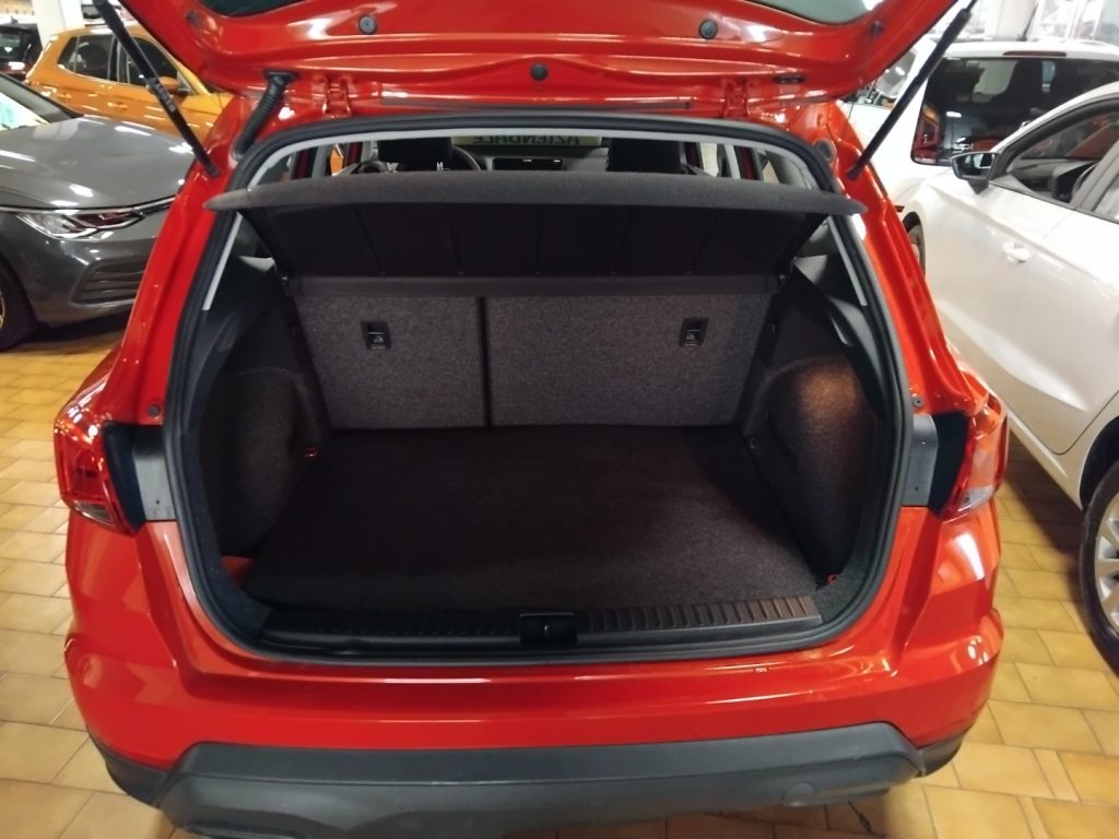 SEAT Arona 1.0 TGI Reference C/GRIMALDI SPECIAL DAY - 8