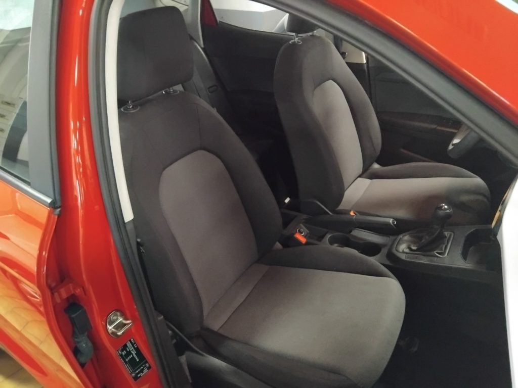 SEAT Arona 1.0 TGI Reference - 12