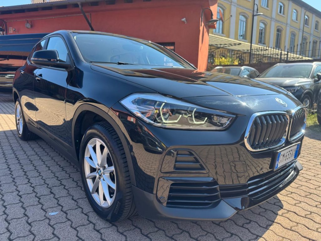 BMW X2 sDrive 18i ADVANTAGE AUTOMATICA - 2