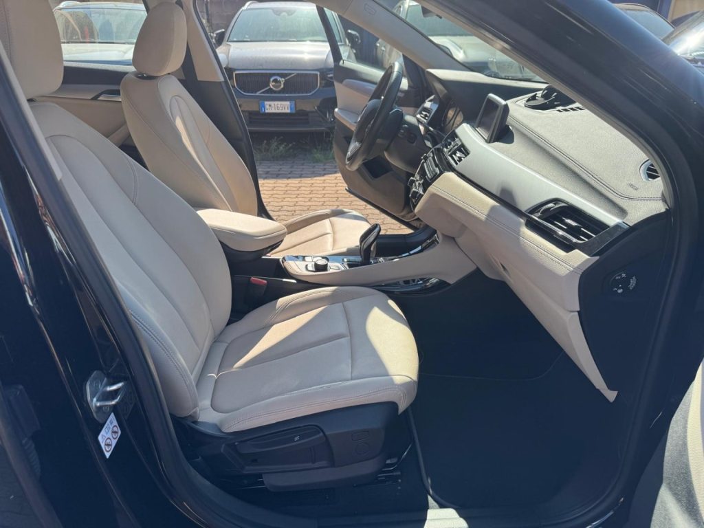 BMW X2 sDrive 18i ADVANTAGE AUTOMATICA - 10