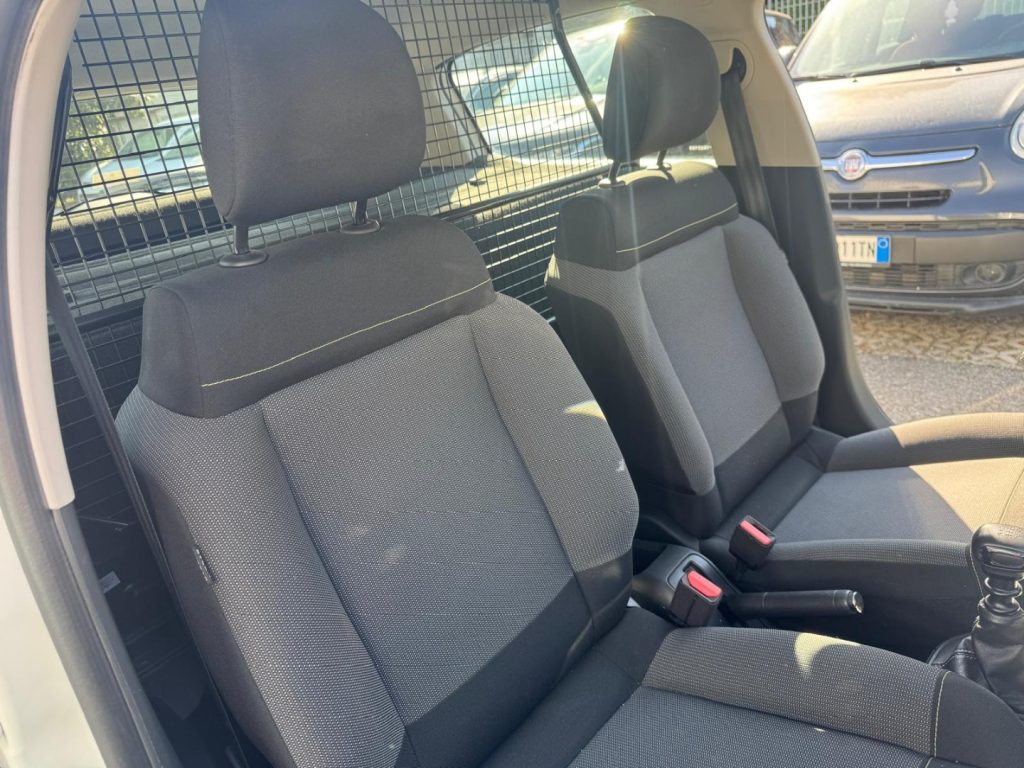 CITROEN C3 BlueHDi 100 S&S VAN FEEL - 11