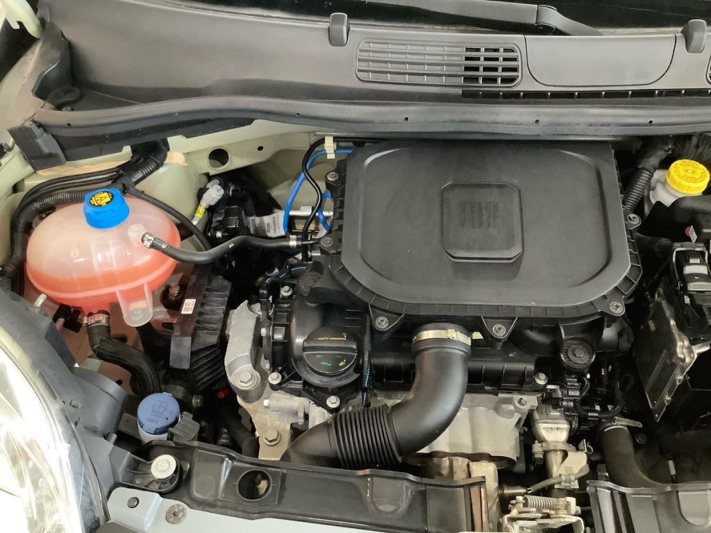 FIAT Panda 1.0 FireFly S&S Hybrid Red - 19