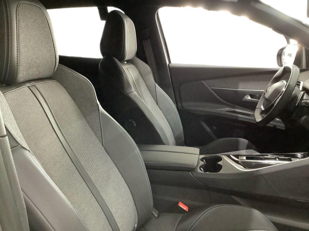 PEUGEOT 3008 BlueHDi 130 S&S EAT8 Allure Pack - 10