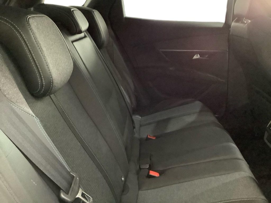 PEUGEOT 3008 BlueHDi 130 S&S EAT8 Allure Pack - 11