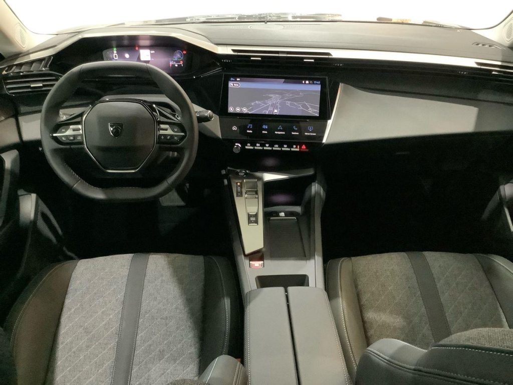 PEUGEOT 408 Hybrid 136 e-DCS6 Allure - 7
