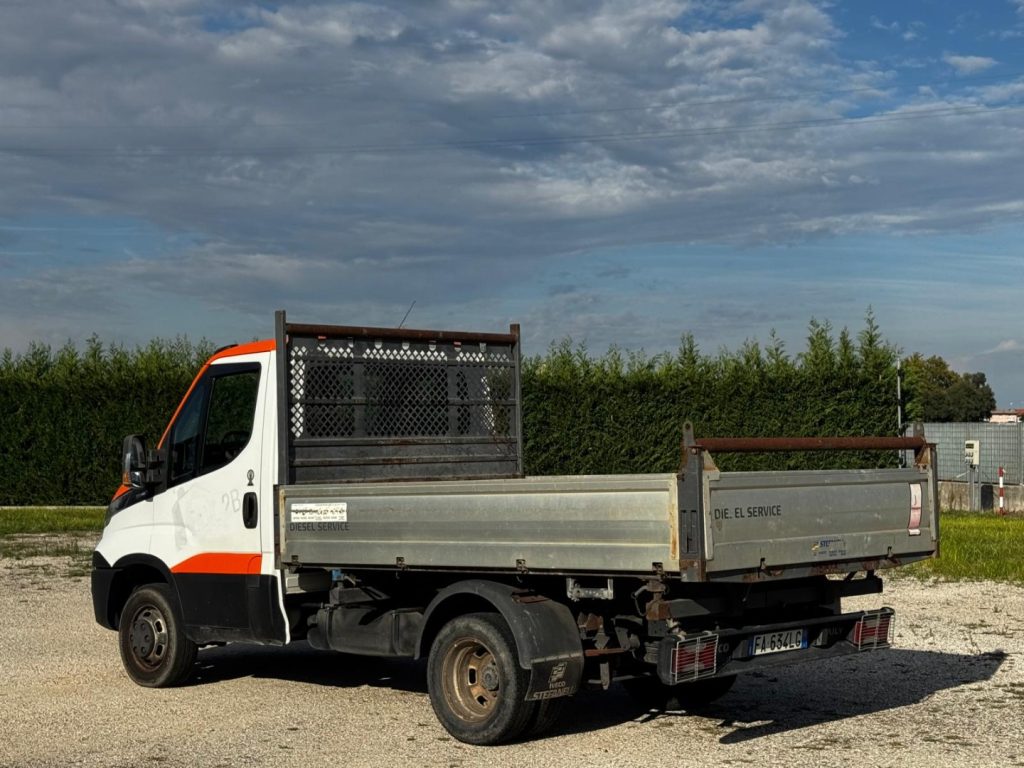 IVECO Daily 35C11 2.3 HPT PC-RG Cabinato - 4