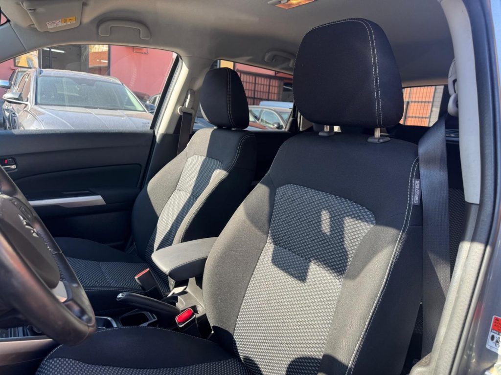 SUZUKI Vitara 1.4 HYBRID COOL - 9