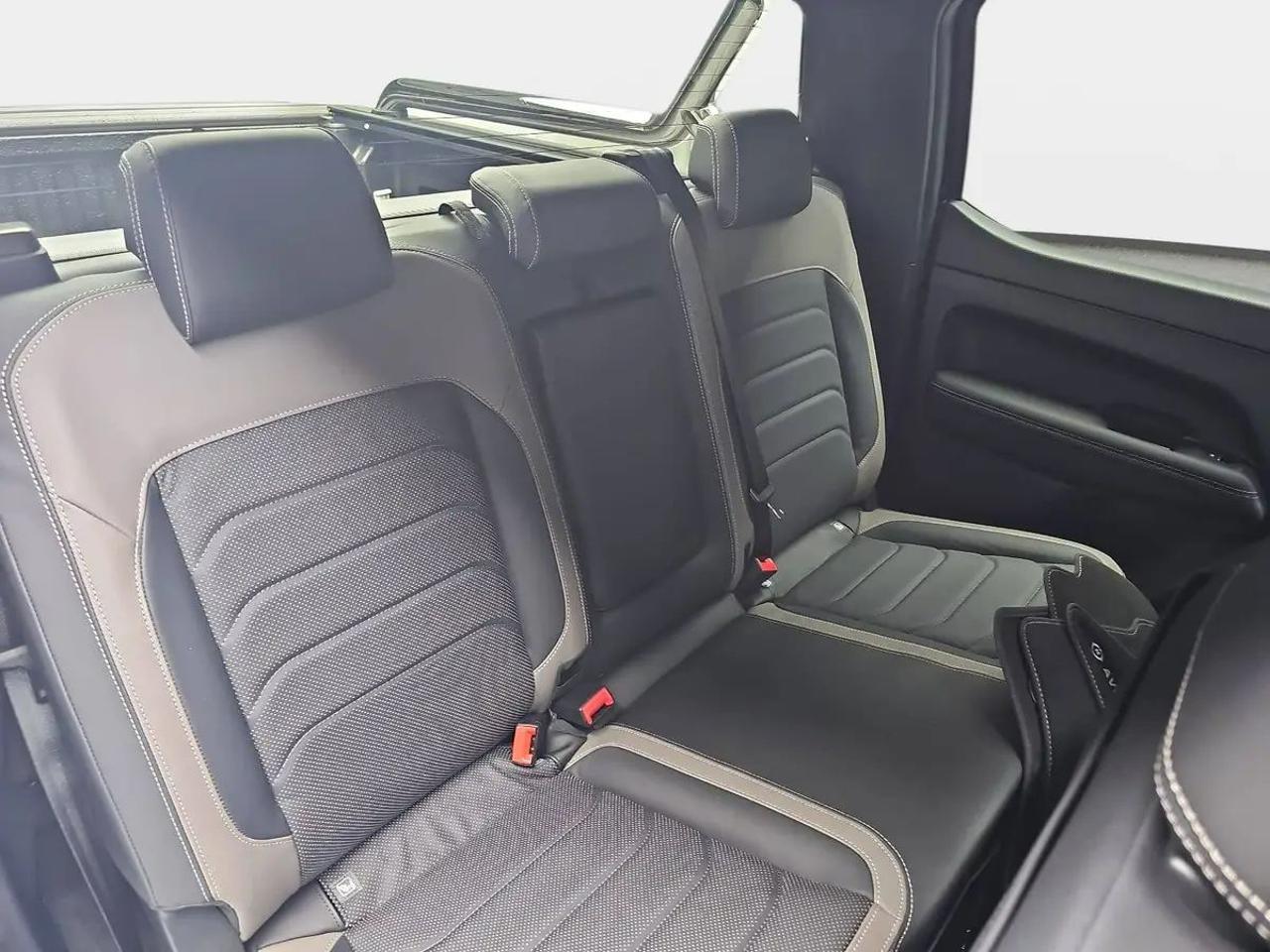 VOLKSWAGEN Amarok 3.0 V6 TDI 241 CV 4MOTION aut. Aventura - 15