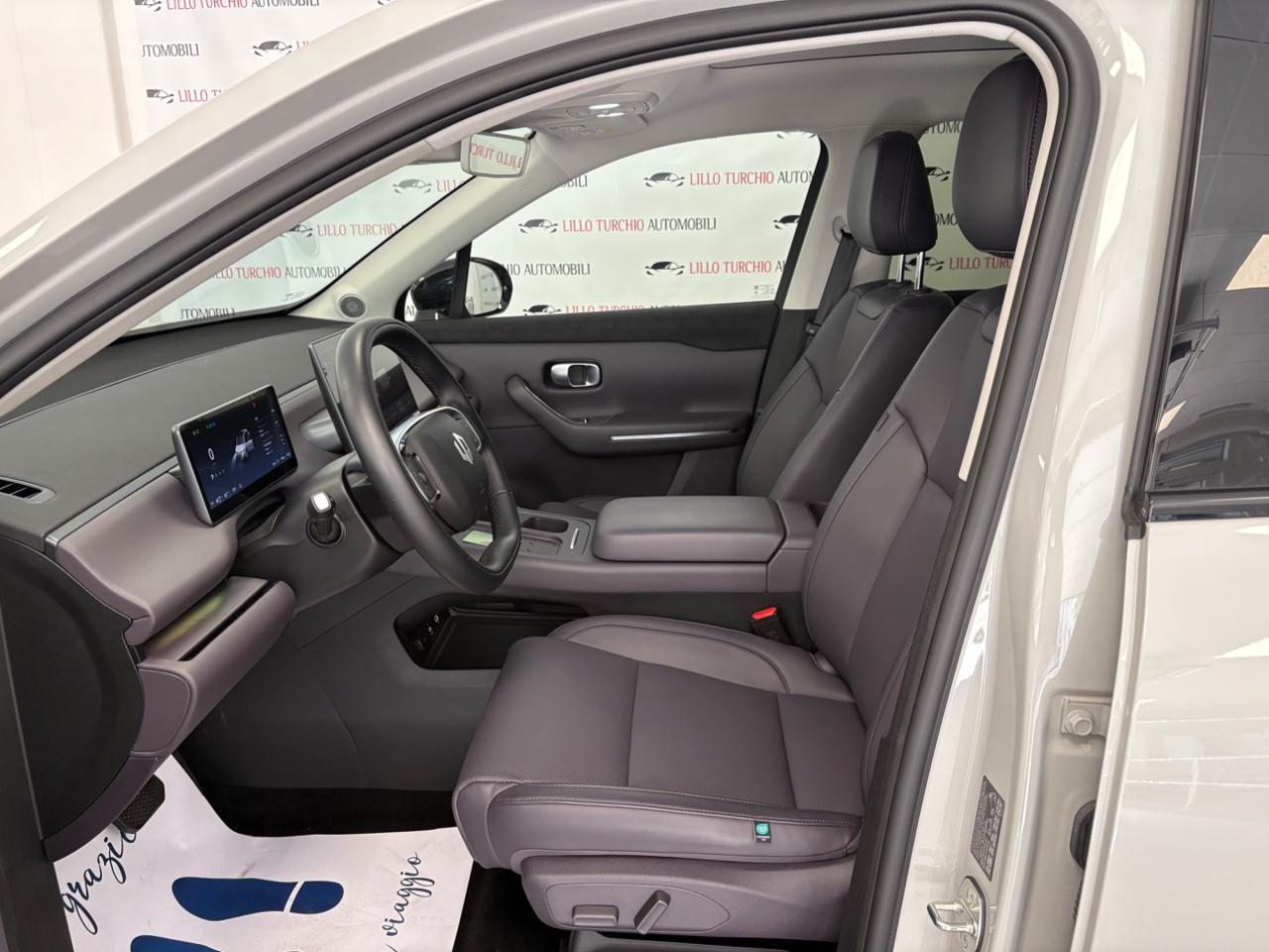 LEAPMOTOR C10 REEV 158kW Design Plug-In Hybrid PREZZO REALE - 8
