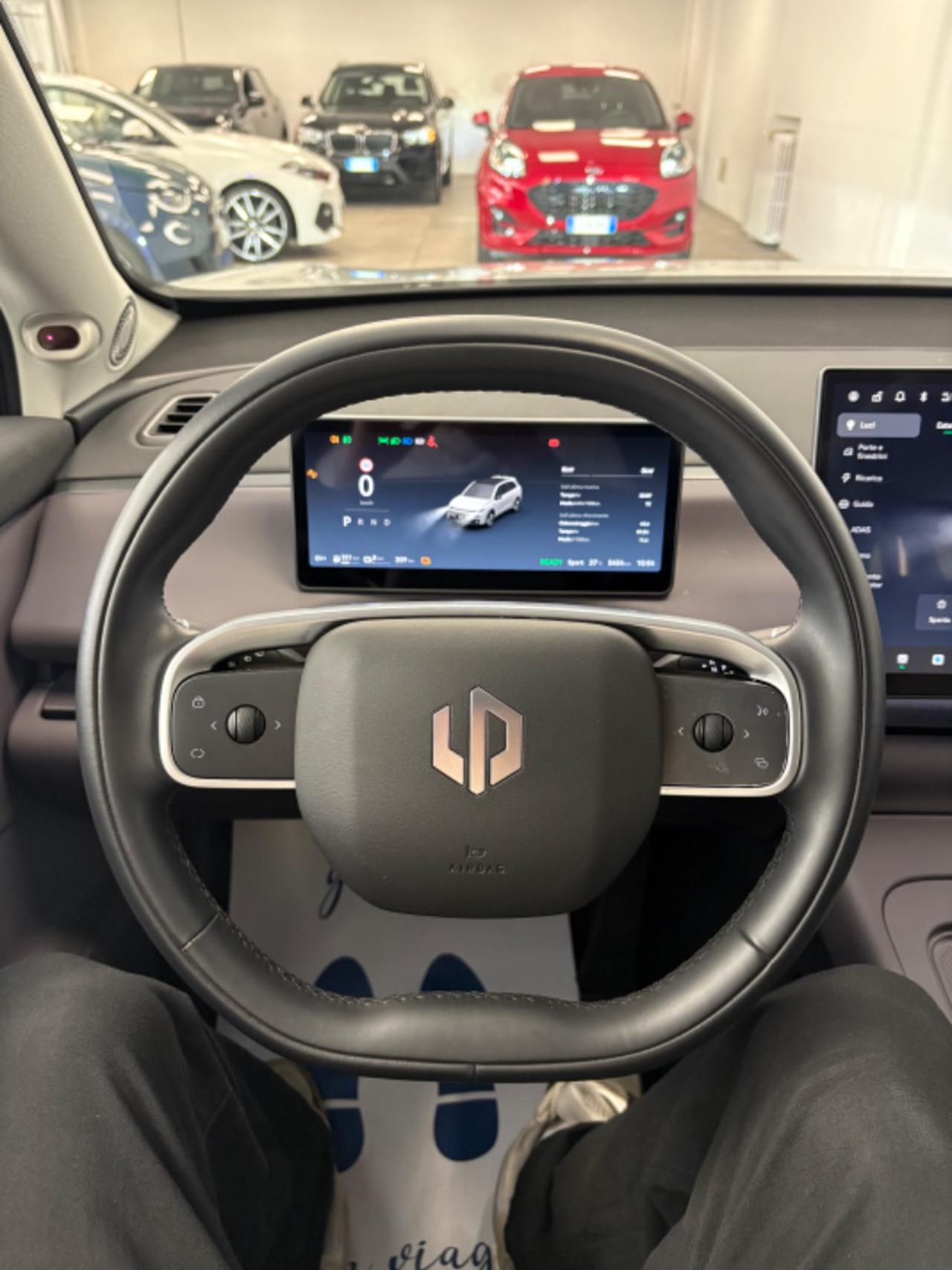 LEAPMOTOR C10 REEV 158kW Design Plug-In Hybrid PREZZO REALE - 9