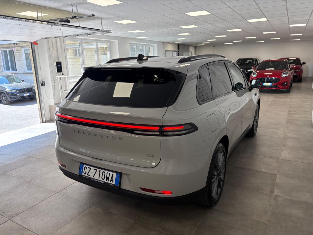 LEAPMOTOR C10 REEV 158kW Design Plug-In Hybrid PREZZO REALE - 6