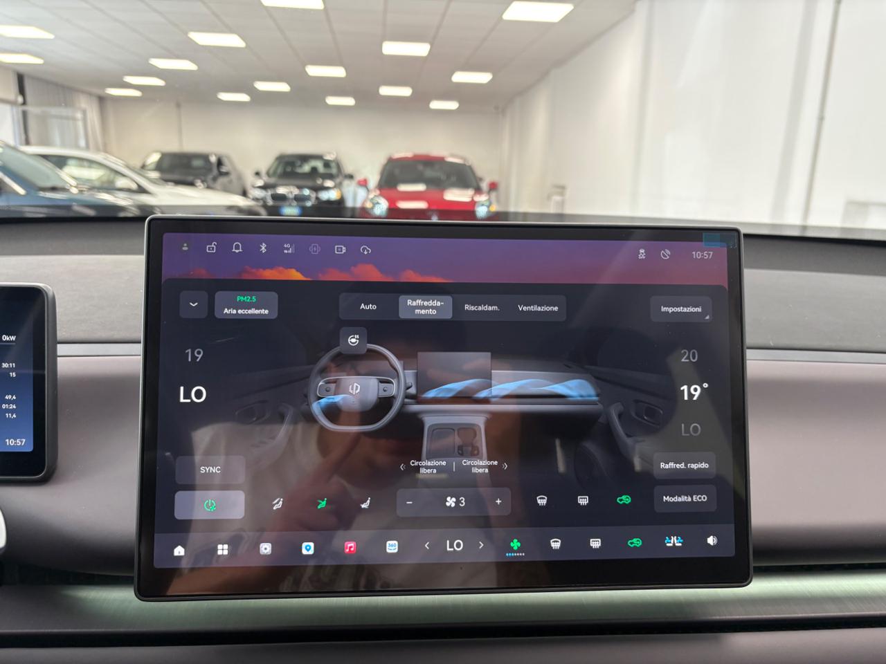 LEAPMOTOR C10 REEV 158kW Design Plug-In Hybrid PREZZO REALE - 17