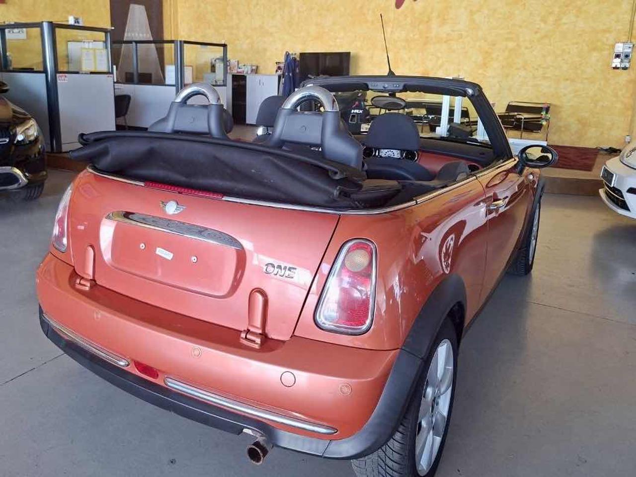 Mini Cabrio One 90cv - immagine 3