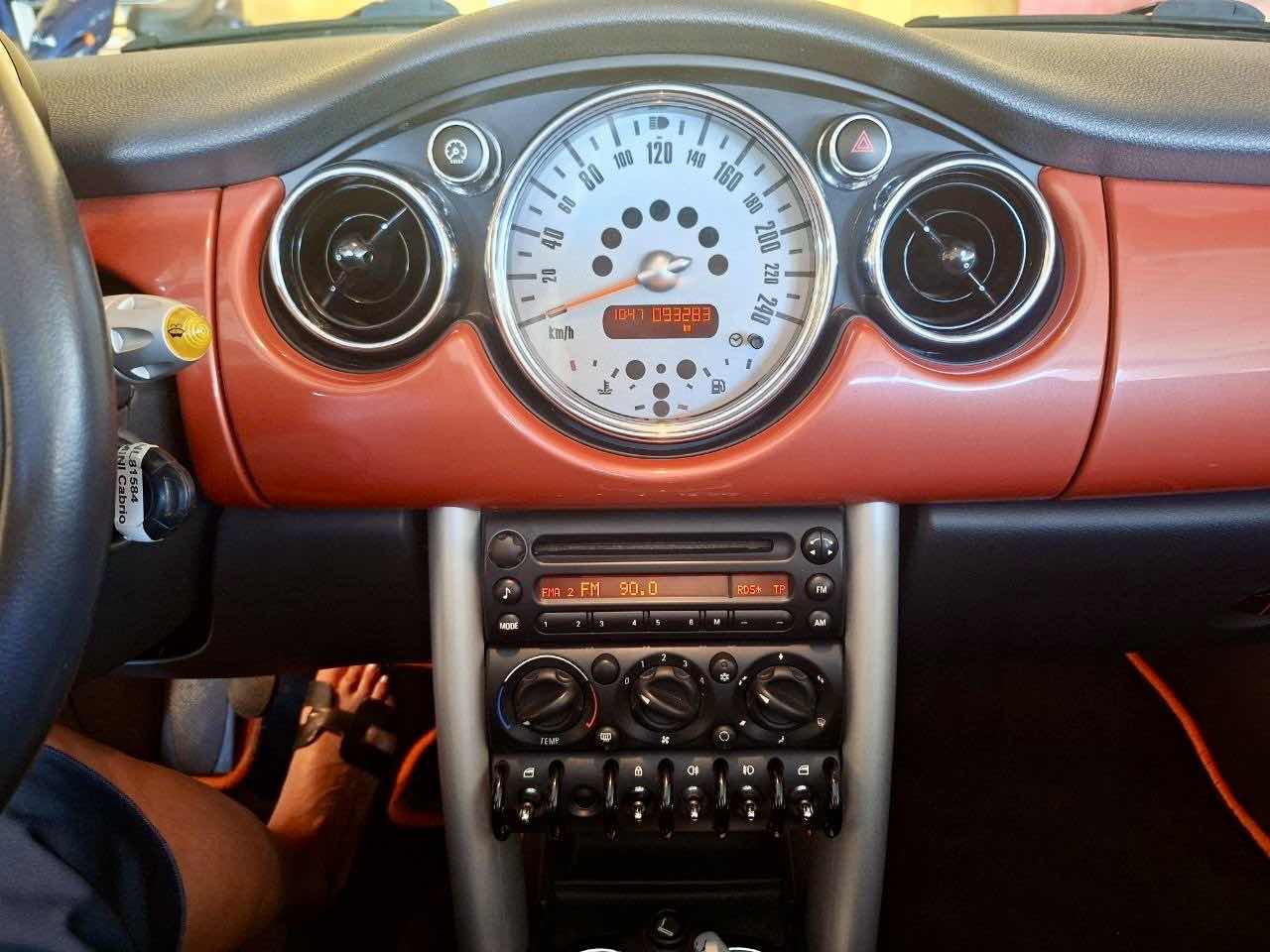 Mini Cabrio One 90cv - immagine 7