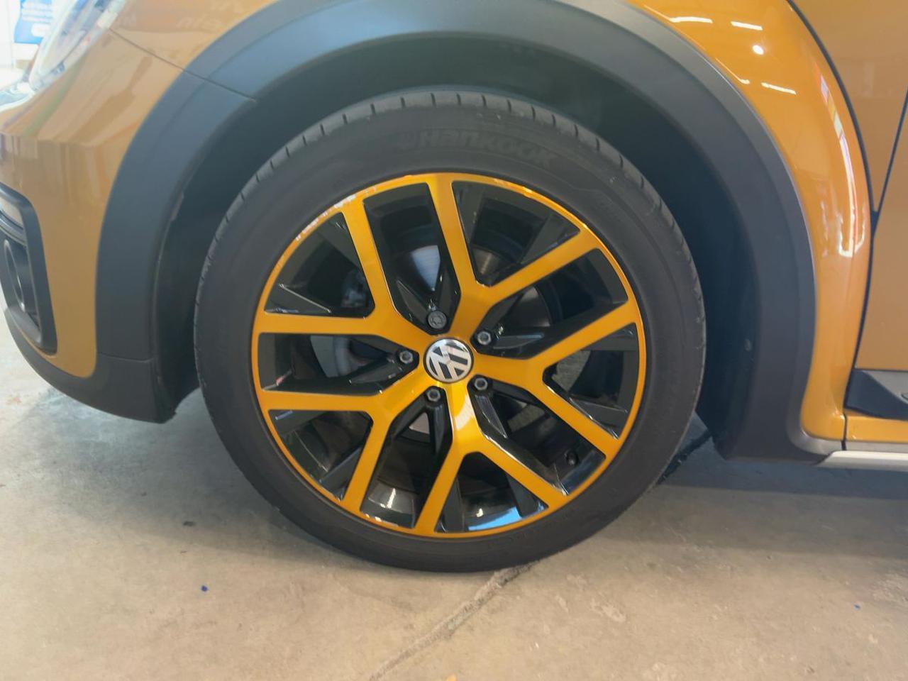 Maggiolino Cabrio 1.4 TSI Dune BlueMotion Technology - immagine 2