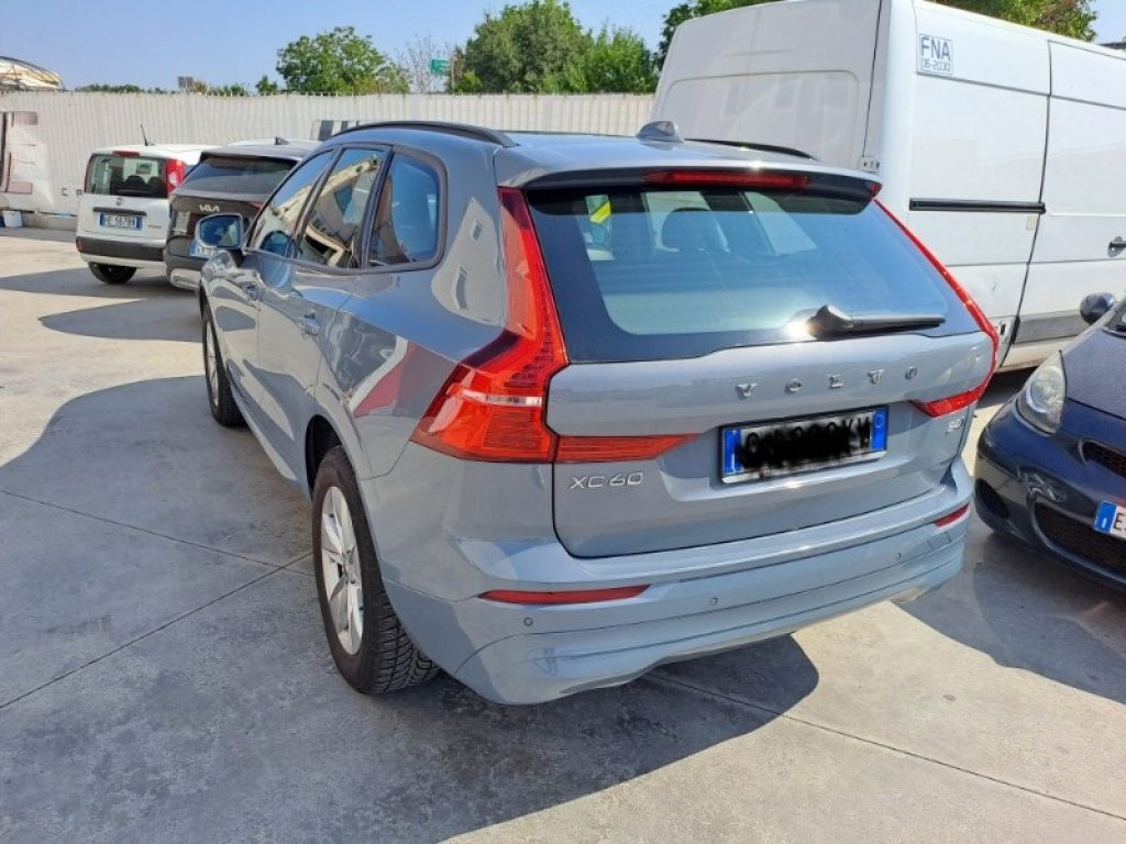 VOLVO XC60 B4 (d) AWD AUTO MOMENTUM N1 *NETTO IVA* - 2