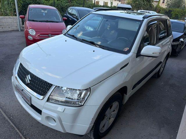 SUZUKI Grand Vitara Bianco metallizzato