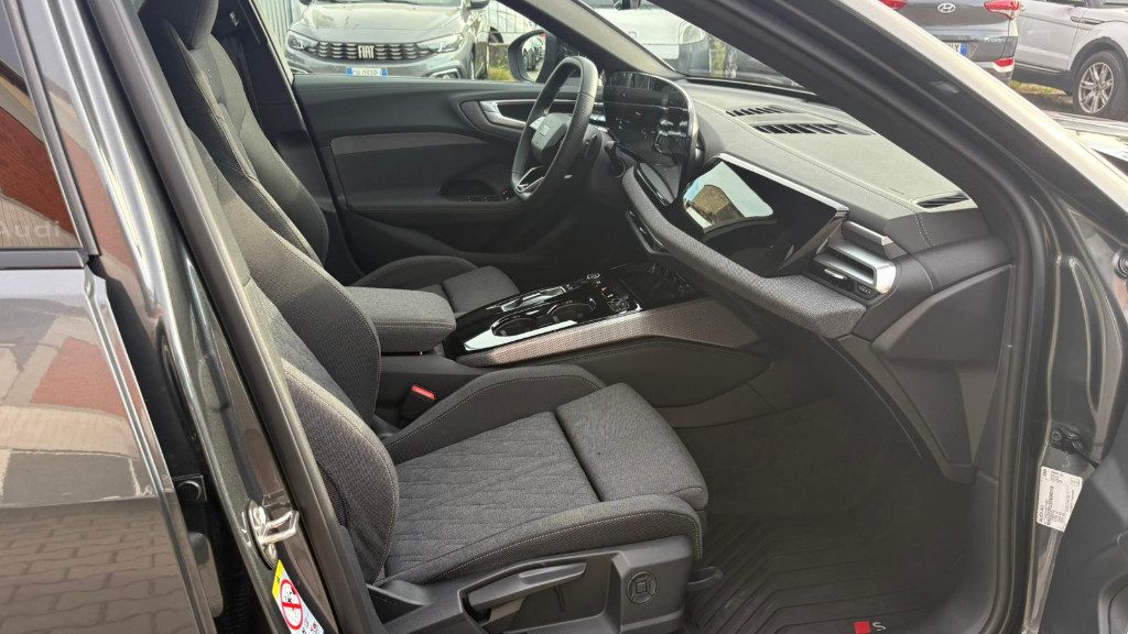 AUDI A5 Avant TDI 150 kW mHEV+ S tronic quattro S Line edi - 25