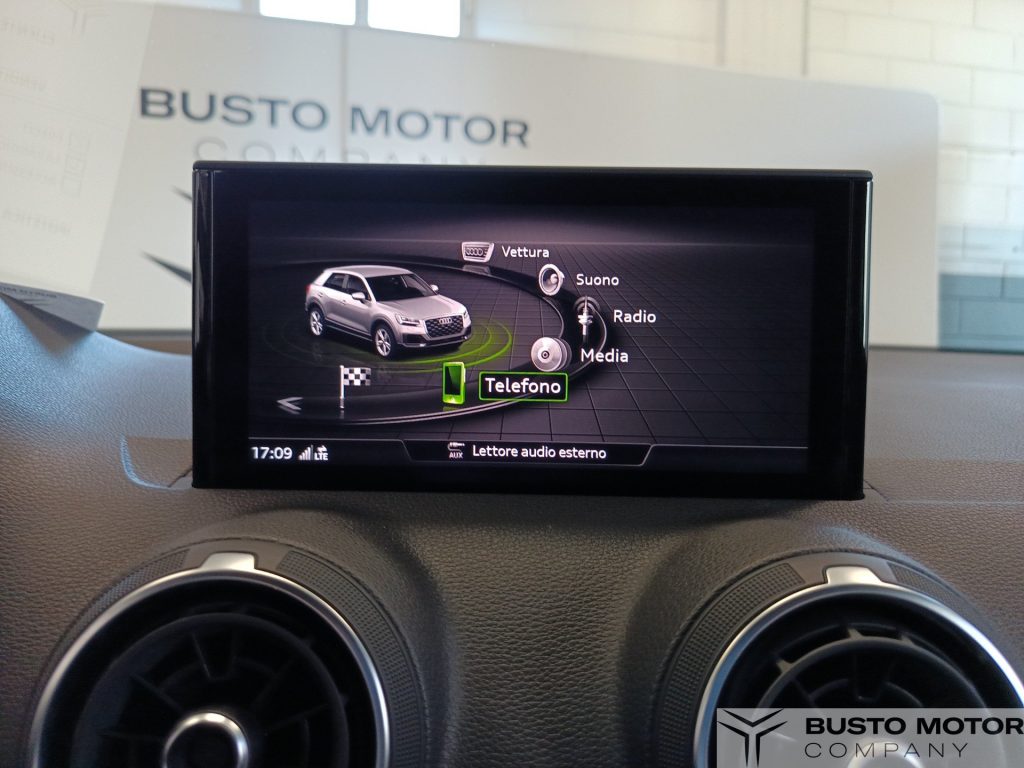AUDI Q2 30 2.0 tdi Admired Advanced s-tronic - 13