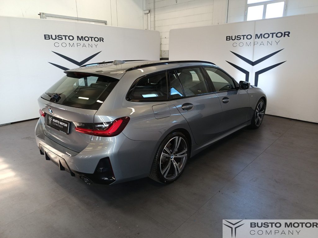 BMW 320 320d Touring mhev 48V MSport auto - 4