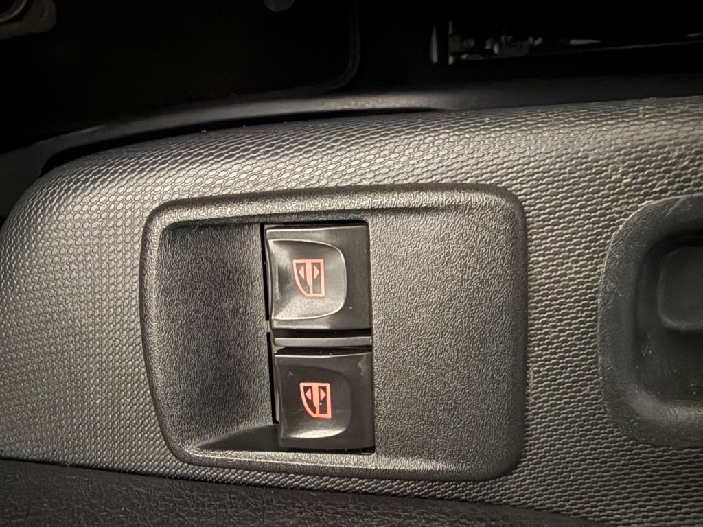 DACIA Sandero 1.0 SCe 12V 75CV Lauréate - 12
